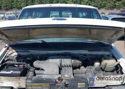 2000 Ford E-150 Commercial/Recreational from USA, damaged, VIN 1FTRE14W0YHB31066